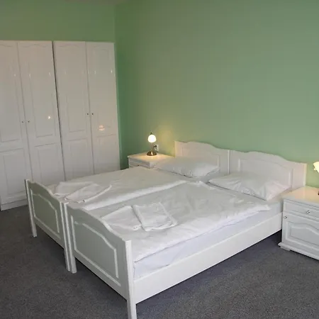 Hotel Bily Lev